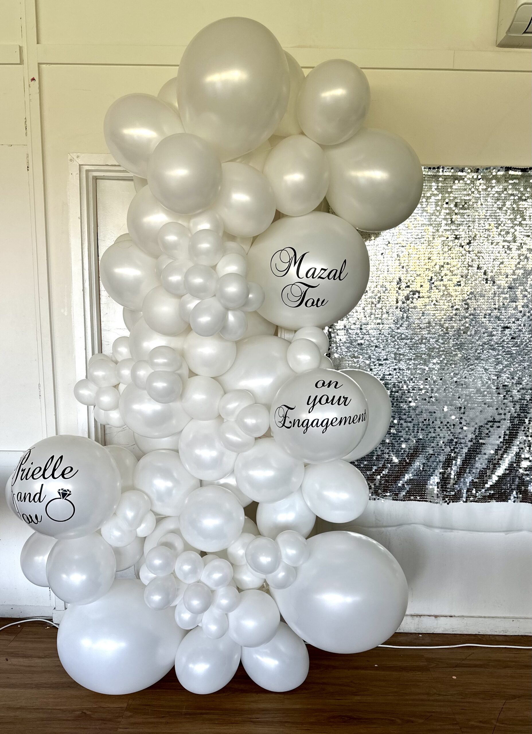 Balloon Garlands Arrangements Of Balloons Which Come In All Shapes